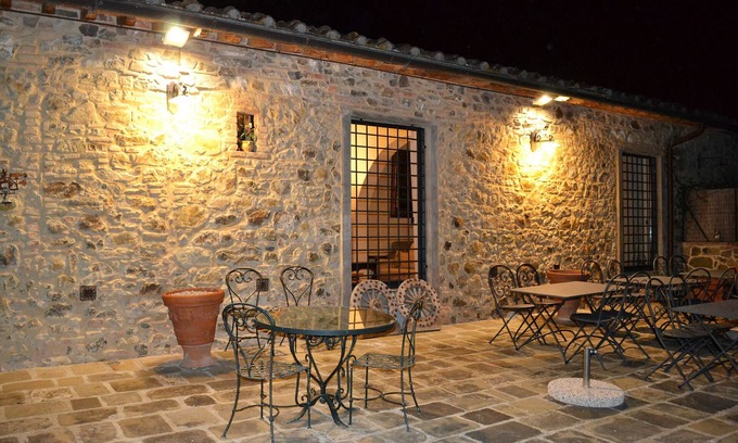 Carmignano House | Close to Florence, Jacuzzi & Breathtaking View - House for 7 People in Carmignano (PO)