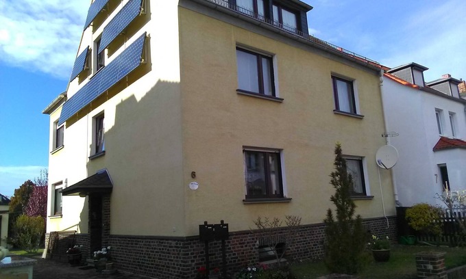 Dessau-Rosslau Apartment | Close to the Bauhaus I Holiday apartment Fischer I Sustainable living - FeWo Antje