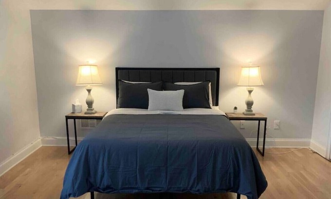Home Park House | ClosednBeautiful Atlantic Station Studio!