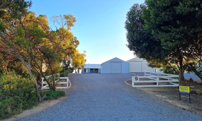 Muloowurtie House | Cloud 9, Black Point