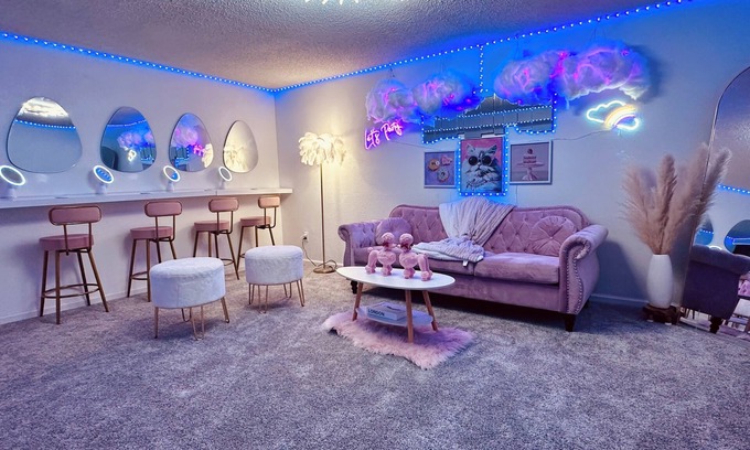 Castlewood House | CLOUD Room💝Luxurious Hideaway near DTC⭐️GameRoom⭐️Free Wine, Netflix & WiFi