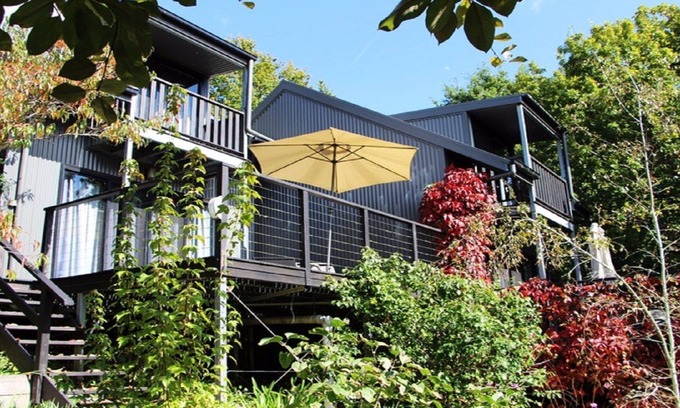 Kangaroo Valley House | Cloudsong Chalet 3 - Close to the village centre!