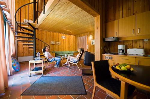 Clutihany Resort | Club Tihany Bungalows