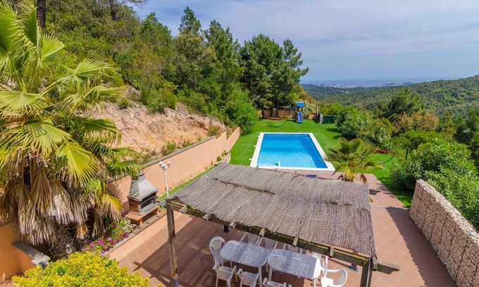 Lloret de Mar Villa | Club Villamar - Large and spacious villa for 17 persons
