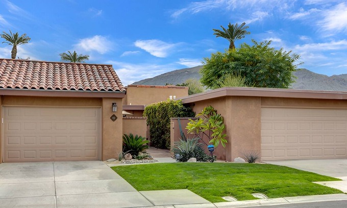 Rancho Mirage Condo | Coachella/Stagecoach Comfortable/Quiet 2 Bedroom Condo Suddenly Available!