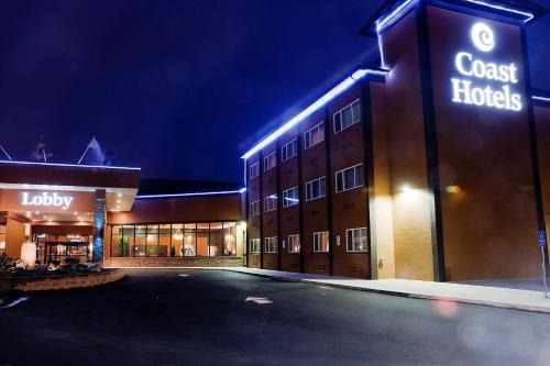 South Lethbridge Hotel | Coast Lethbridge Hotel & Conference Centre