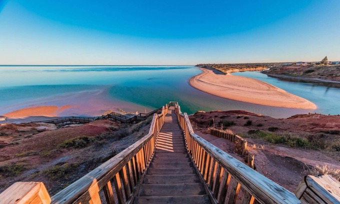 Port Noarlunga South Hotel | COAST motel and apartments