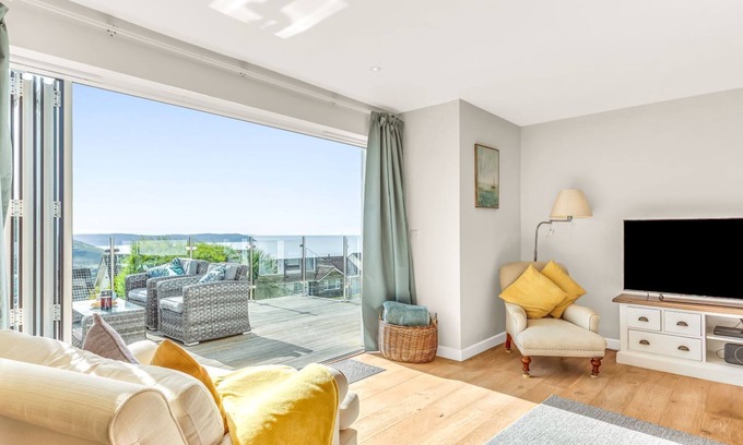 Woolacombe House | Coastal 3-bed retreat with sea views - Woolacombe