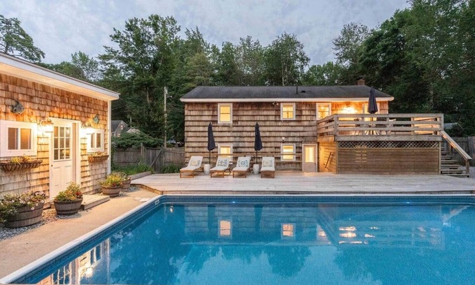 Yarmouth House | Coastal 3 bedroom, 2 bath with pool!