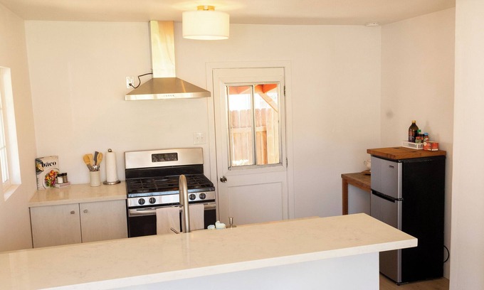 Ventura House | Coastal Bungalow Retreat, Prime Ventura Living!