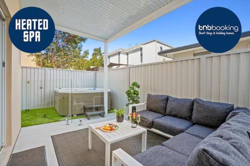 Surfers Paradise House | Coastal Central 3BR - Spa, Surfers Paradise, AC