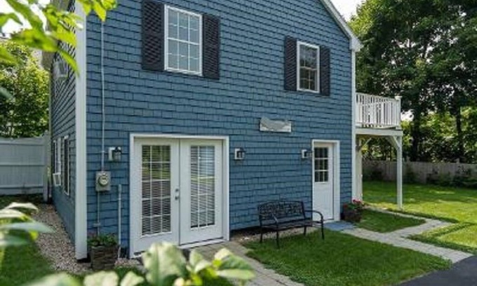Kennebunk Cottage | Coastal Cottage in the heart of Kennebunk, ME