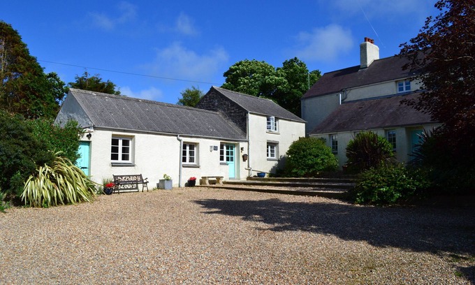 Stackpole Cottage | Coastal/country cottage in Pembrokeshire National Park. Award winning beaches.
