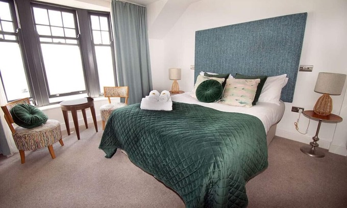 Penarth Hotel | Coastal Elegance - Seaview Double Room