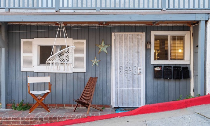 El Porto Condo | Coastal Haven Steps to Sand w/Garage & Rooftop