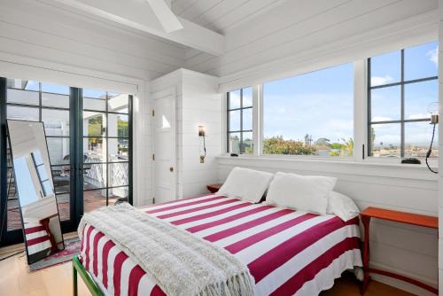 Village of La Jolla House | Coastal La Jolla Luxury - AC & Large Ocean View Patio!