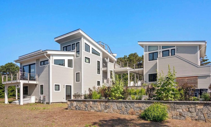 Wellfleet House | Coastal Luxury Near Wellfleet's Best Beaches