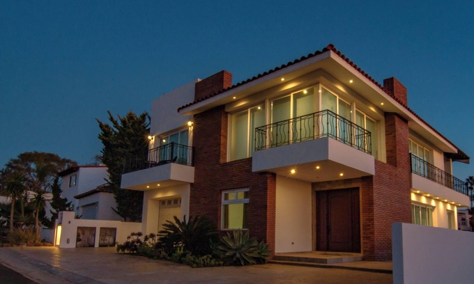 Salsipuedes House | Coastal Paradise in Bajamar – Golf, Luxury, and Comfort