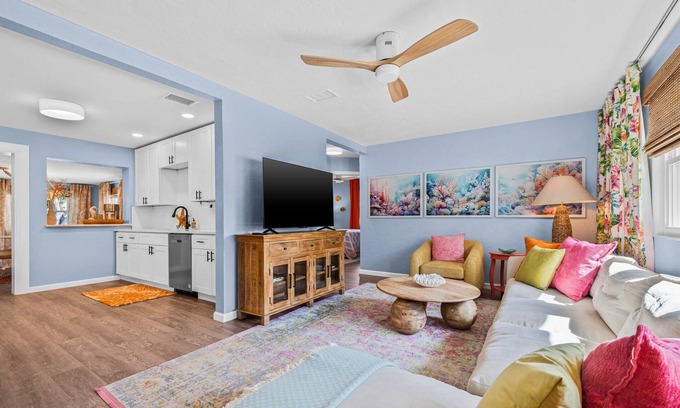 West Bradenton House | Coastal Retreat Near IMG and Beaches