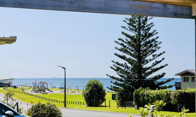 Whiritoa House | Coastal Retreat - Whiritoa Holiday House