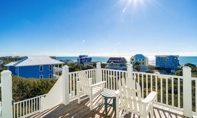 Emerald Isle House | 'Coastal Vista' - Walk to Emerald Isle Beach!