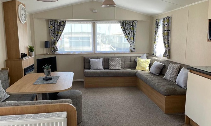 Skegness Resort | Coastfields 3 bed 8 berth holiday home