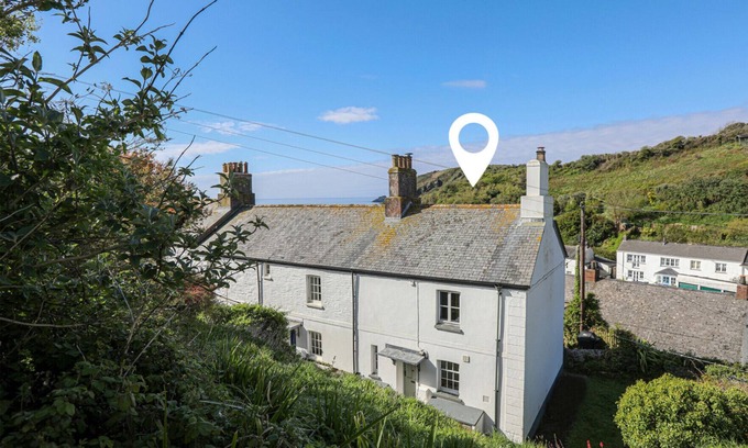 Portloe Cottage | Coastguard Cottage - Two Bedroom Cottage, Sleeps 5