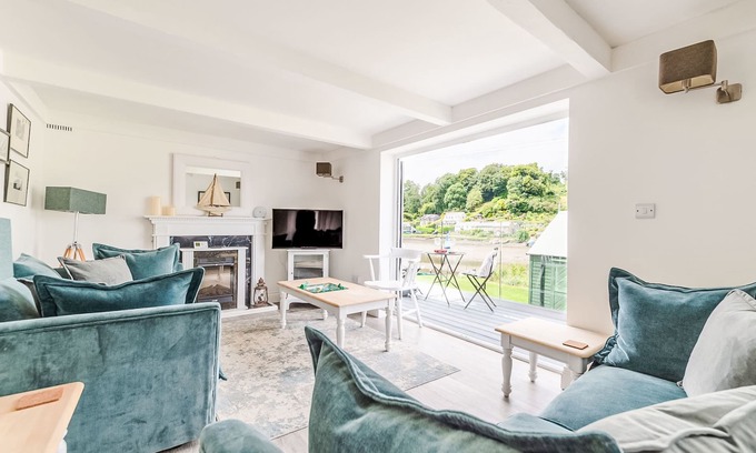 Lerryn House | Cobble Cottage by Interhome
