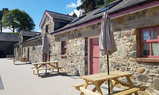 Loughinisland Cottage | Cobbles cottage - 2 bedroom stone built cottage