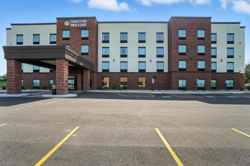 Bellefontaine Hotel | Cobblestone Hotel & Suites - Bellefontaine