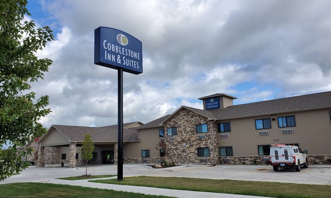 Boone Hotel | Cobblestone Inn & Suites - Boone