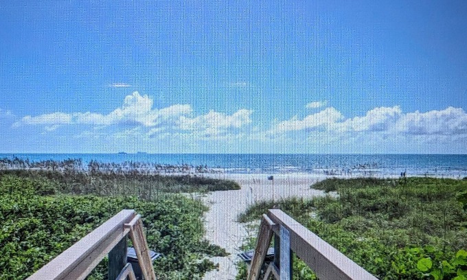 Cocoa Beach Condo | Cocoa Beach Oceanfront Complex 220