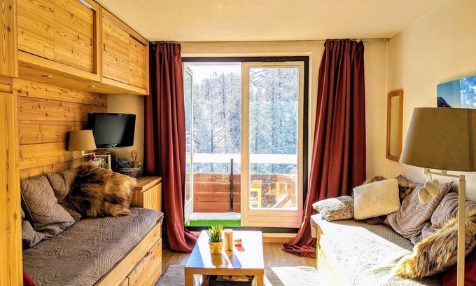 Les Claux Condo | Cocon avec vue montagne, calme et proche de tout, pistes et vie de la station