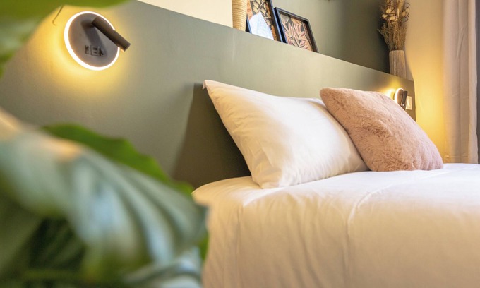 Montelimar Apartment | Cocon Urban Jungle - Studio Rénové Dans le Centre Ancien