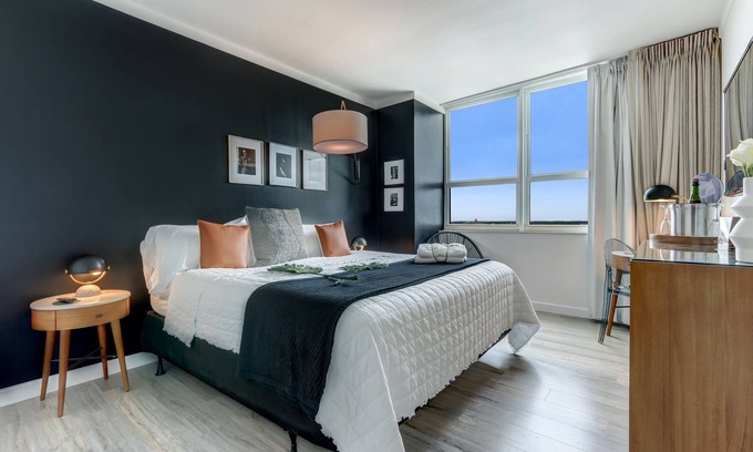 Coconut Grove Apartment | Coconut Grove Stunning City View Suite Free Park