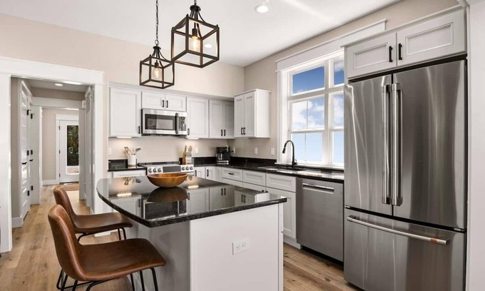 Empire House | Coho Cottage 3 Bedroom Home by RedAwning