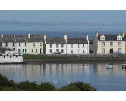 Newton Stewart House | Colebrook Cottage