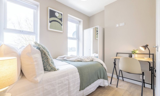 Coleraine Apartment | Coleraine, Northern Ireland - River Bann Rooms (Room 4)