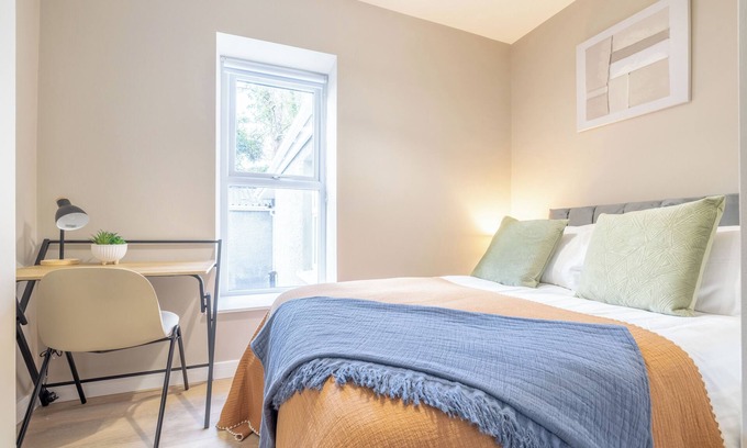 Coleraine Apartment | Coleraine, Northern Ireland - River Bann Rooms (Room 5)
