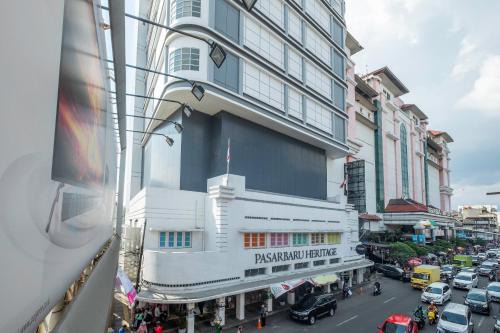 Astana Anyar Hotel | Collection O Hotel Pasar Baru Heritage