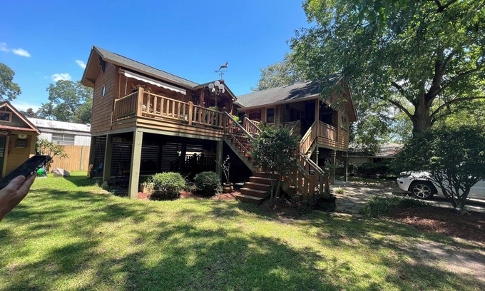Florence House | Collins Quarters - Full House in the heart of Florence!