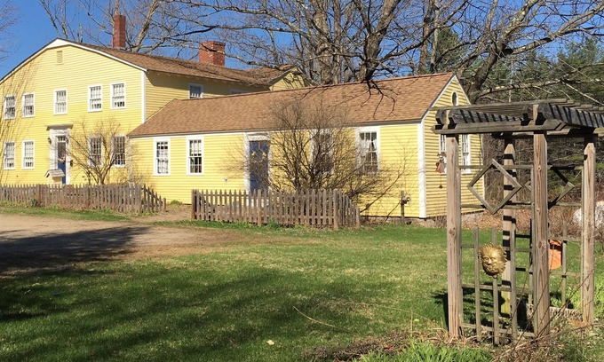 Campton Bed & Breakfast | Colonel Spencer Inn