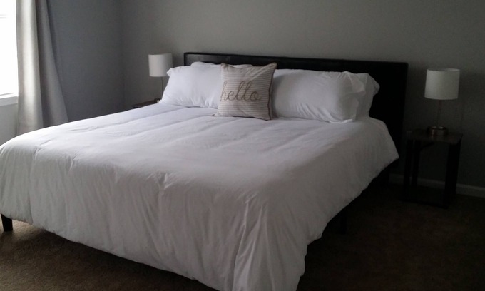 Winchester House | Colonial Getaway near Old Town Historic Winchester