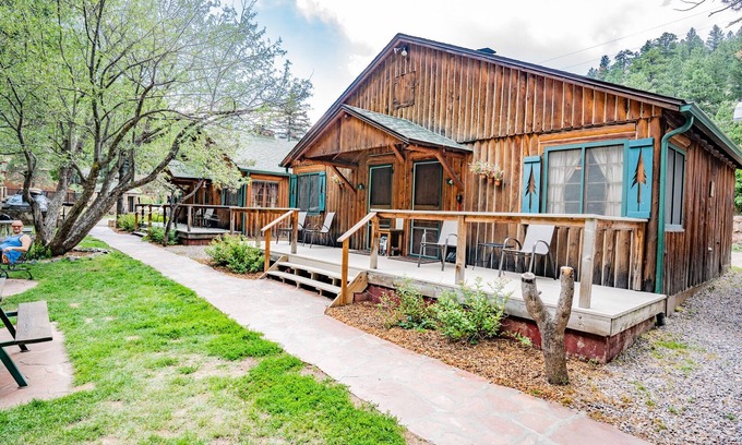 Evergreen Cabin | Colorado Bear Creek Cabin 3
