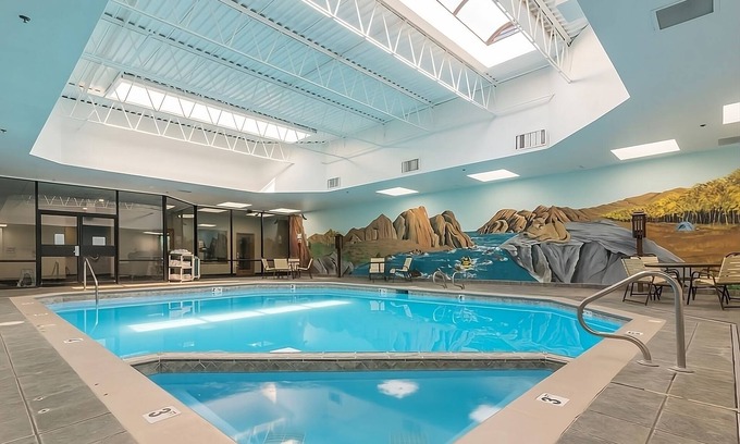 Grand Junction Hotel | Colorado Gem! Short Drive to Colorado River State Park! Indoor Swimming Pool!