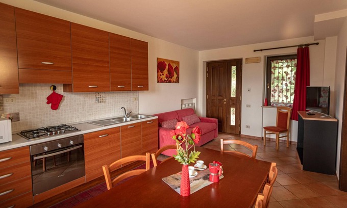 Rivotorto Apartment | Colorful and renovated apartment for six people with air conditioning and kitchen