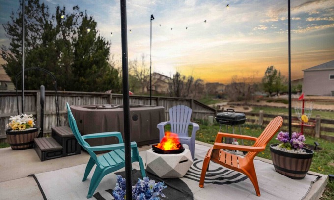 Commerce City House | Colorful Colorado house by DIA Airport Rockies & Downtown!