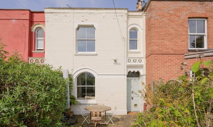 Bristol House | Colourful Victorian Home in Redland with Garden