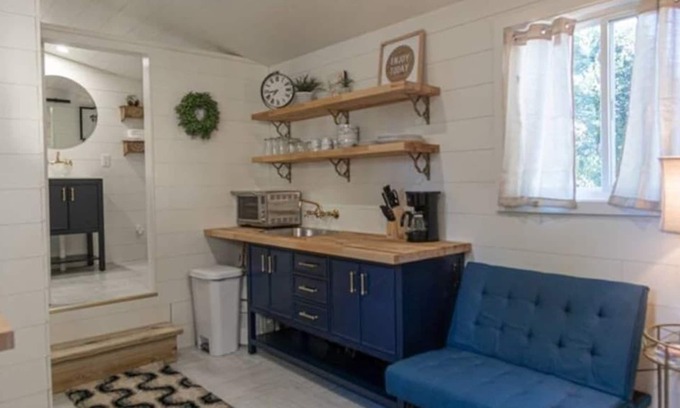 Columbus House | Columbus First Tiny House! Cozy, Modern, and Fun!