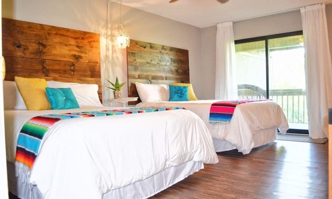 Comanche Point At Point Venture House | Comanche Condo - Tee Off at The Lake! - 3 bed/2 bath - POINT VENTURE